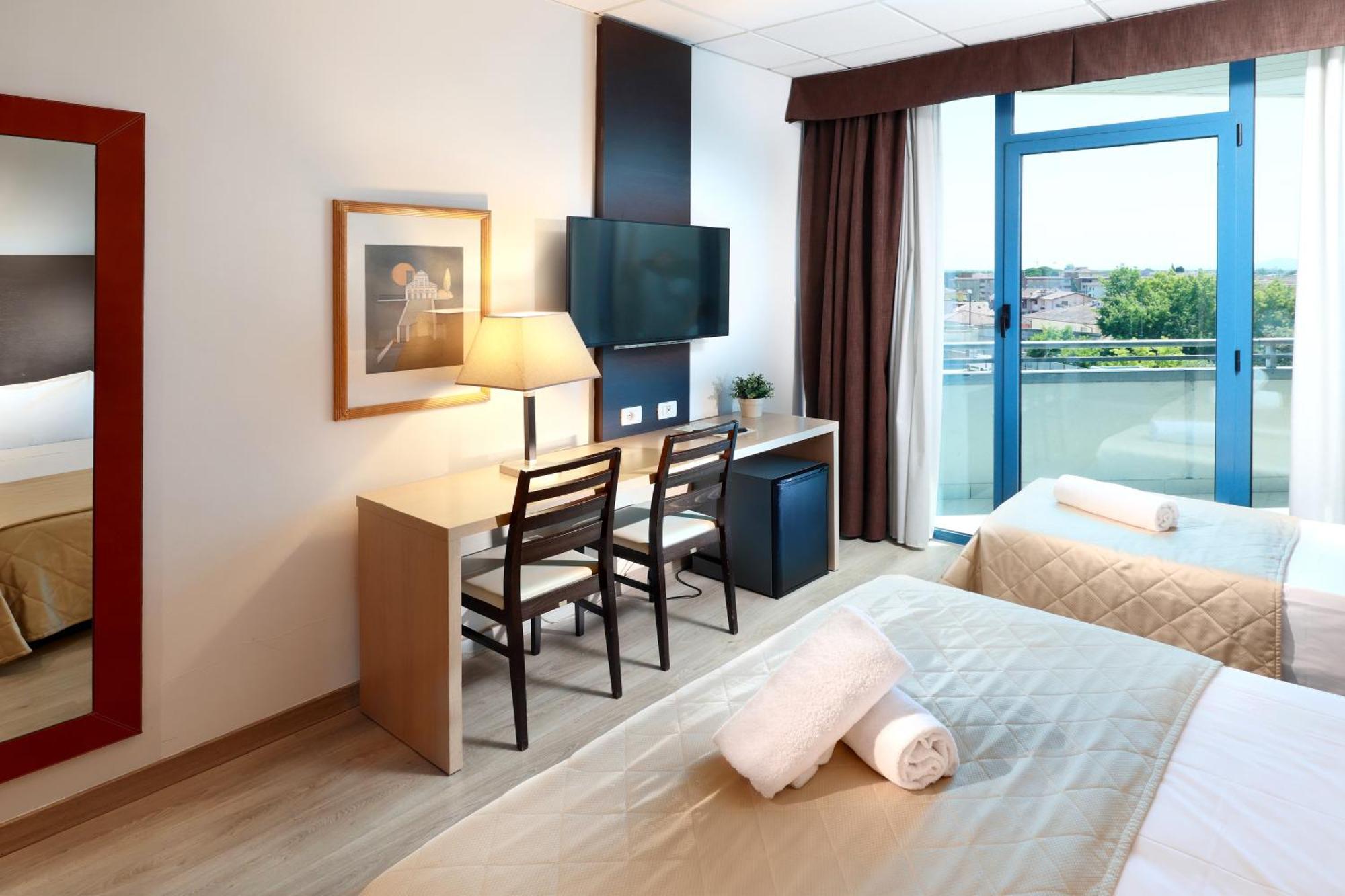 Hotel Tuscany 4*